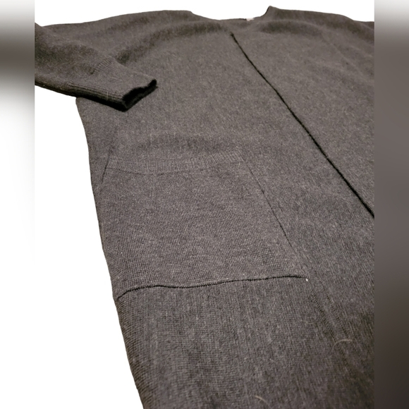 Athleta Chill Chaser Cardigan Sweater Merino Wool Blend Style 459164 Size XS - Picture 8 of 8